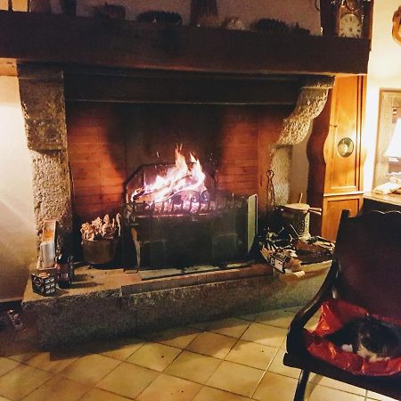 Gite Familial Fouga Bareilles Exterior foto